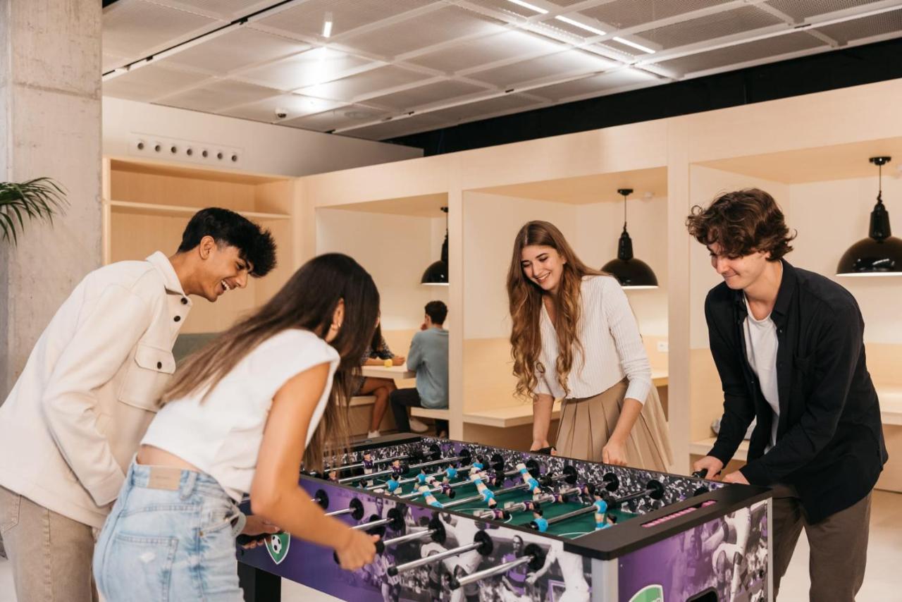 For Students Studying In Barcelona Only - Stunning Spacious Studios And Private Rooms At Pallars Student Accommodation Ngoại thất bức ảnh