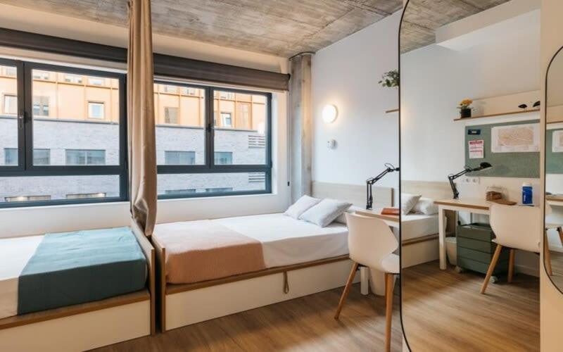 For Students Studying In Barcelona Only - Stunning Spacious Studios And Private Rooms At Pallars Student Accommodation Ngoại thất bức ảnh