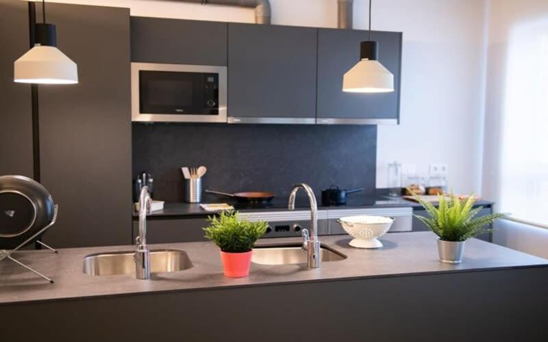 For Students Studying In Barcelona Only - Stunning Spacious Studios And Private Rooms At Pallars Student Accommodation Ngoại thất bức ảnh