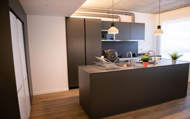 For Students Studying In Barcelona Only - Stunning Spacious Studios And Private Rooms At Pallars Student Accommodation Ngoại thất bức ảnh